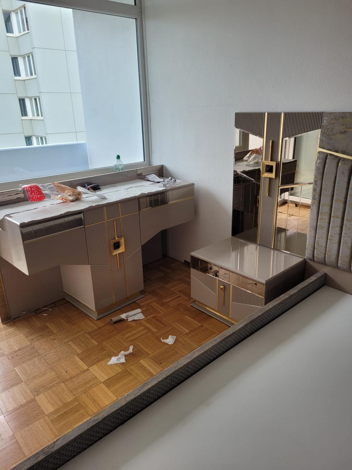 Möbel 3